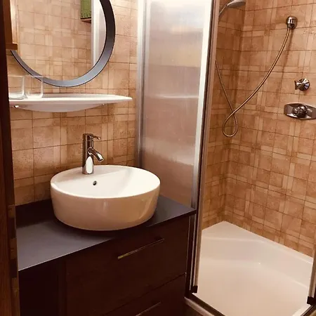 Resi Mit Traumhaftem Seepanorama Apartment *