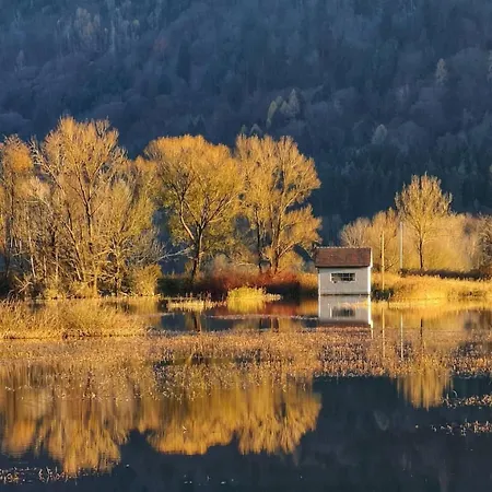 아파트 Resi Mit Traumhaftem Seepanorama