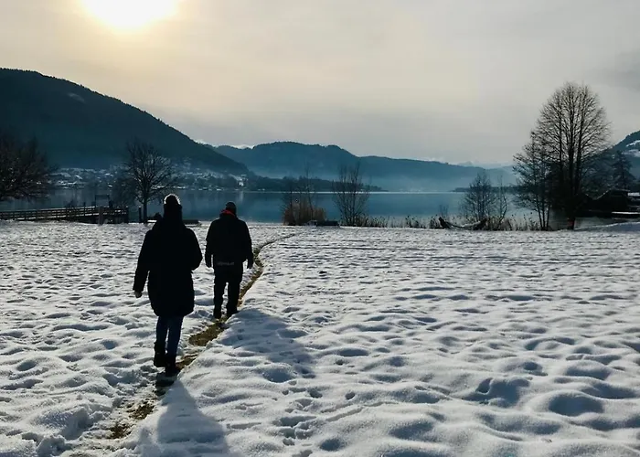 Resi Mit Traumhaftem Seepanorama 아파트