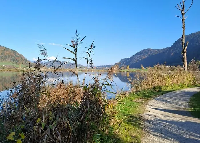 Resi Mit Traumhaftem Seepanorama * 슈타인도르프암오시아쳐시